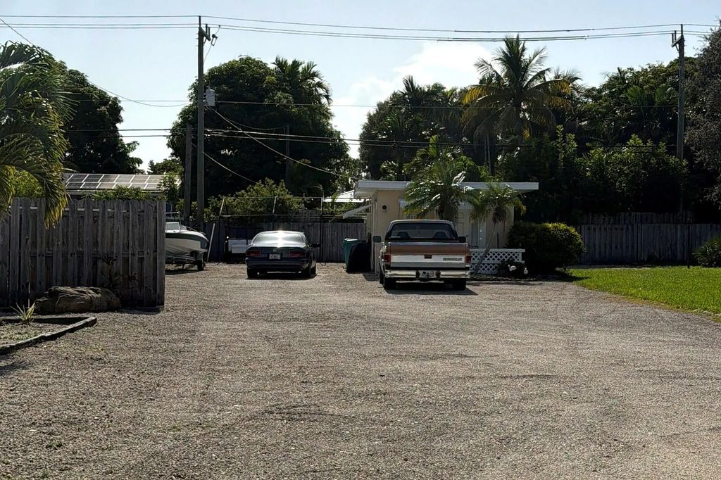 1007 Nw 7th Court, Boynton Beach