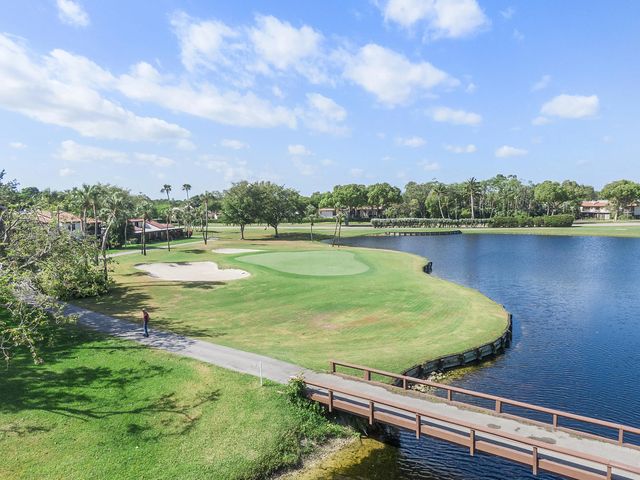 2 of 27 - 9283 Vista Del Lago #37-i, Boca Raton, FL