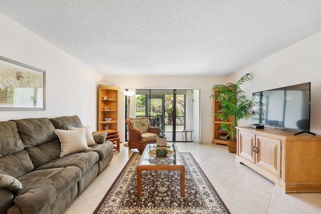 4 of 27 - 9283 Vista Del Lago #37-i, Boca Raton, FL