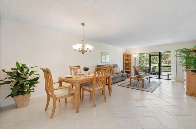5 of 27 - 9283 Vista Del Lago #37-i, Boca Raton, FL