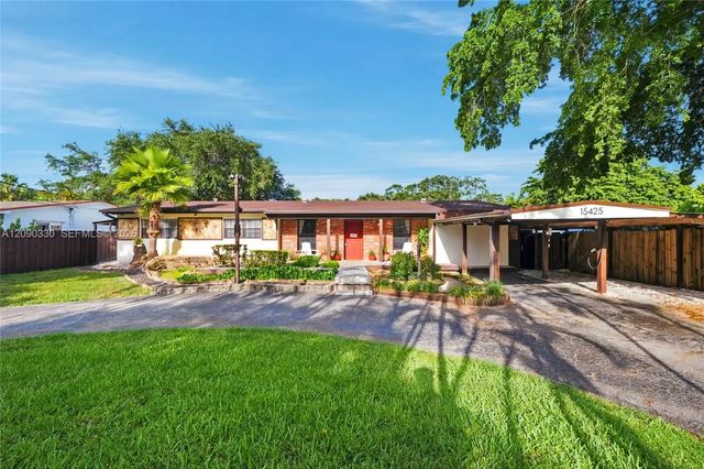 4 of 42 - 15425 N Miami Avenue, Miami, FL