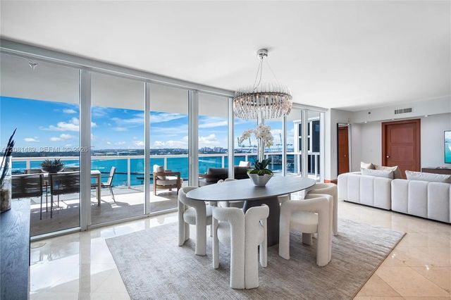 4 of 32 - 400 Alton Road #1106, Miami Beach, FL