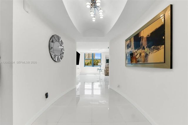 5 of 44 - 1920 S Ocean Drive #3a, Hallandale Beach, FL