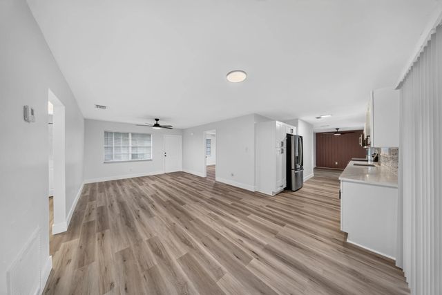 5 of 36 - 2557 Se Robin Circle, Port St. Lucie, FL