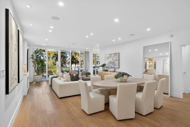 2 of 30 - 100 Royal Palm Way #d2, Palm Beach, FL