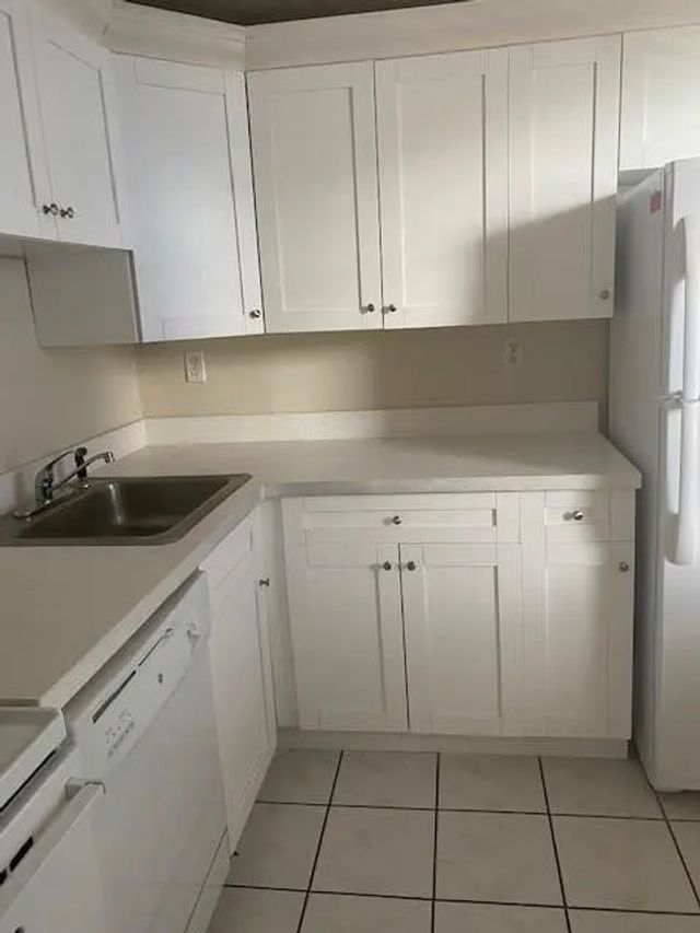 4 of 9 - 9460 Fontainebleau Boulevard #324, Miami, FL
