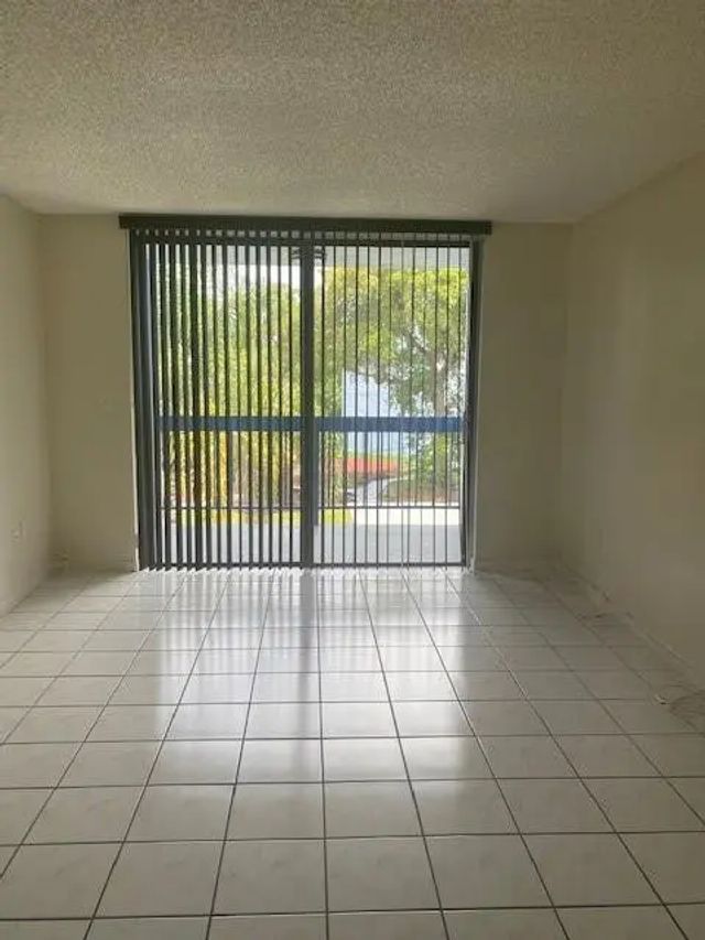 5 of 9 - 9460 Fontainebleau Boulevard #324, Miami, FL