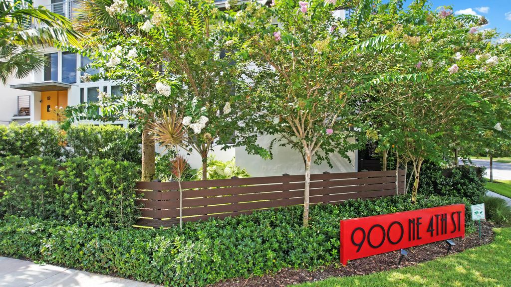 900 Ne 4th Street #b4, Fort Lauderdale