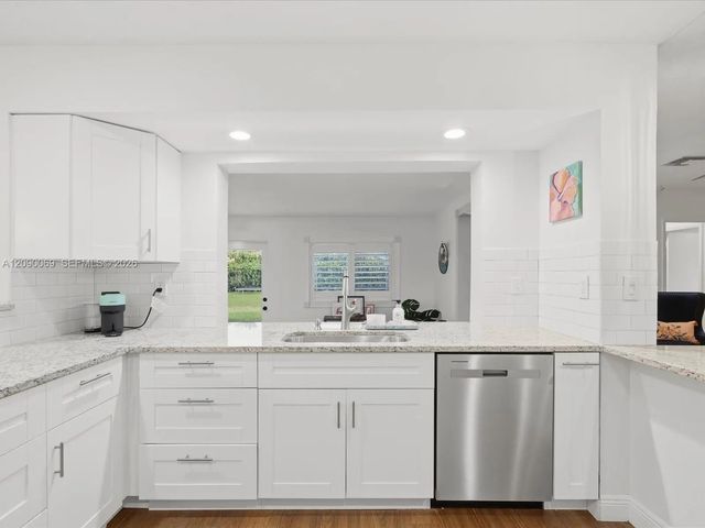 3 of 36 - 5740 Sw 8th Street, Plantation, FL