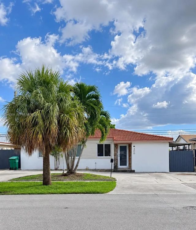 300 Sw 69th Avenue, Miami