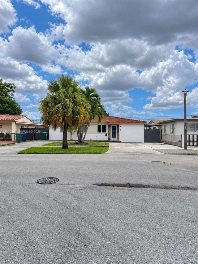 2 of 7 - 300 Sw 69th Avenue, Miami, FL