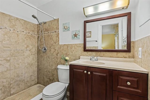 5 of 28 - 1401 N 12th Court #3b, Hollywood, FL