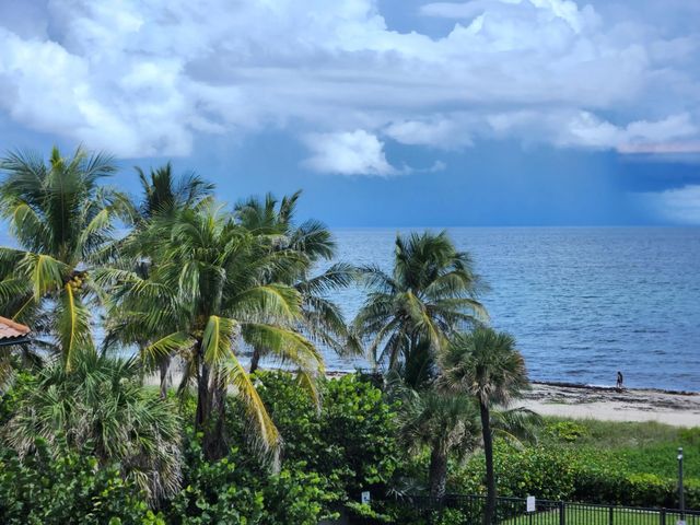 2565 S Ocean Boulevard #205-n, Highland Beach