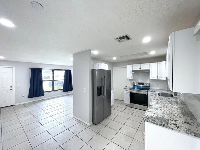 5 of 20 - 7204 Georges Road, Fort Pierce, FL