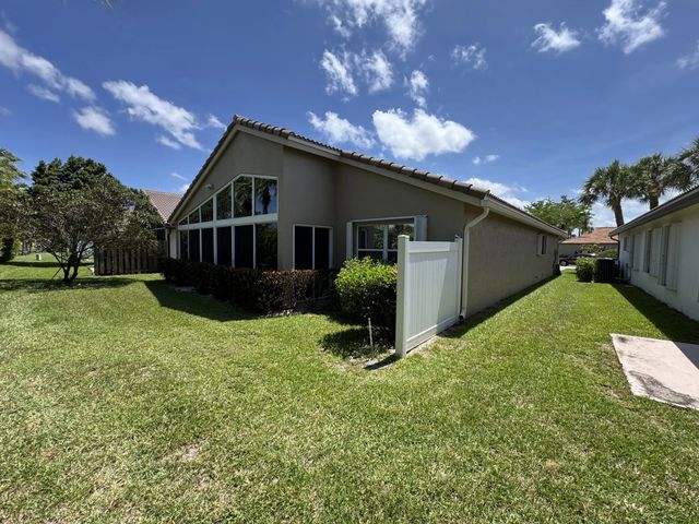 3 of 23 - 6693 Sun River Road, Boynton Beach, FL