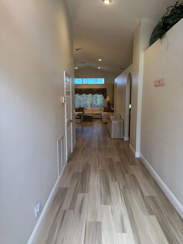 5 of 23 - 6693 Sun River Road, Boynton Beach, FL