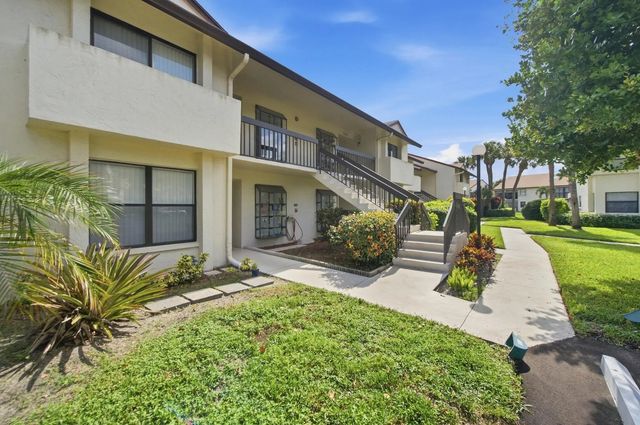 2 of 28 - 3340 Lucerne Park Drive, Greenacres, FL