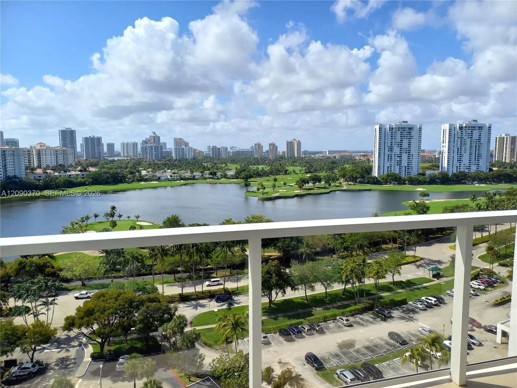 3701 N Country Club Drive #1706, Aventura