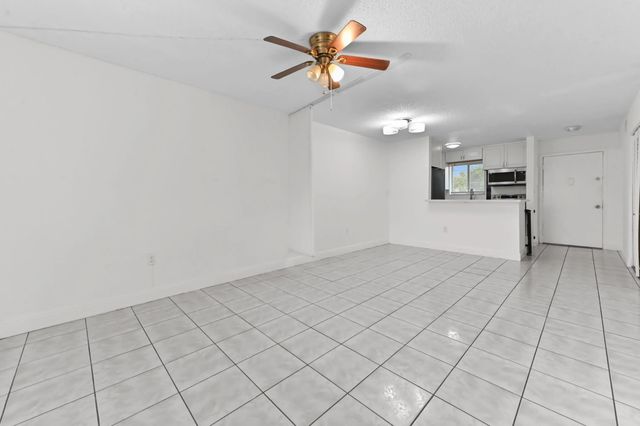 2 of 21 - 6034 Forest Hill Boulevard #107, West Palm Beach, FL