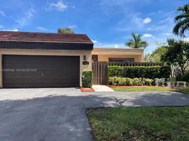 19505 E Lake Drive, Hialeah