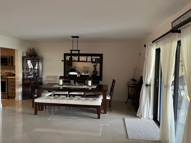 5 of 18 - 19505 E Lake Drive, Hialeah, FL