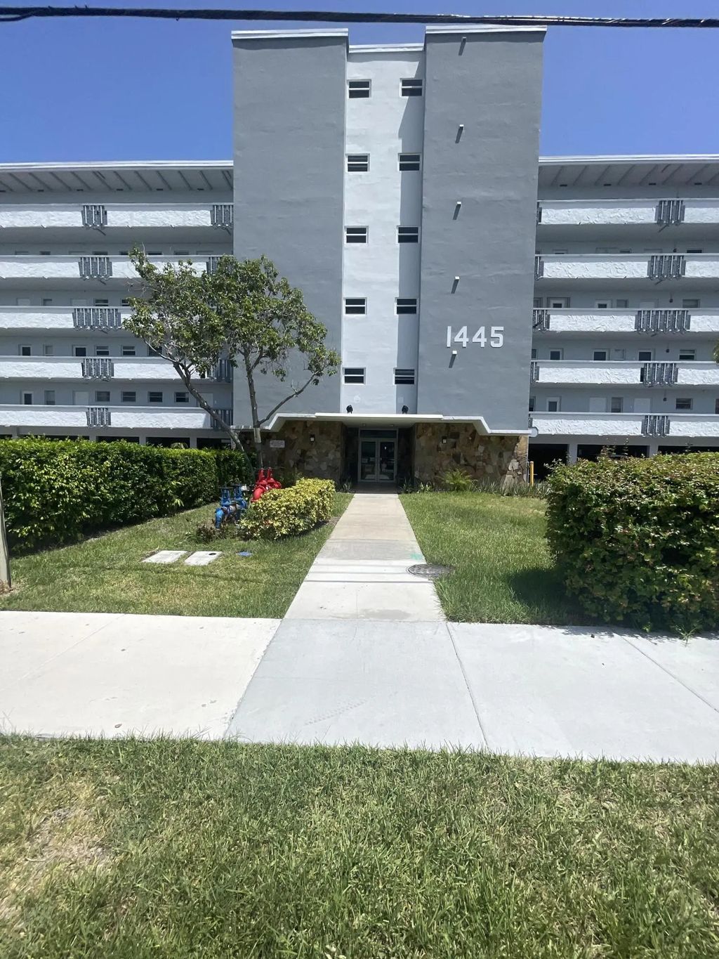 1445 Atlantic Shores Boulevard #410, Hallandale Beach