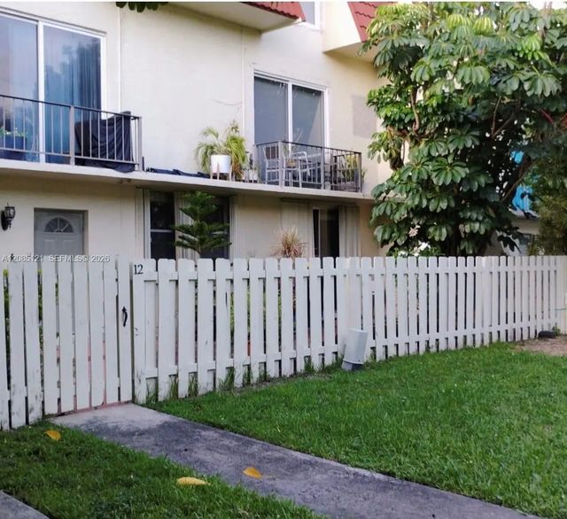5 of 5 - 1655 Ne 115th Street #12b, Miami, FL