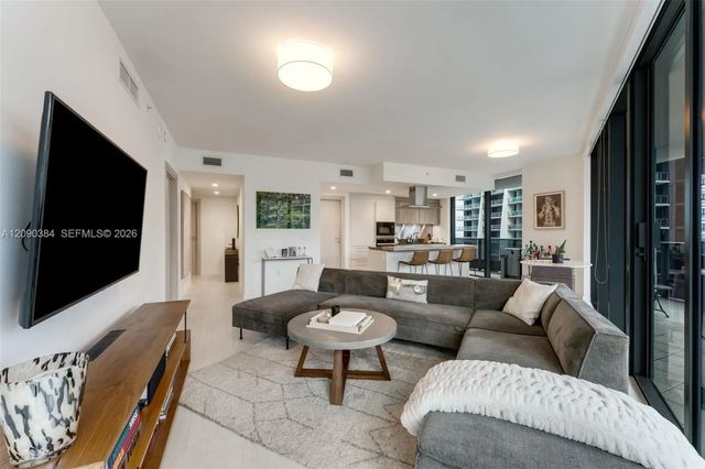 3 of 35 - 1000 Brickell Plaza #2401, Miami, FL