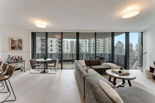 4 of 35 - 1000 Brickell Plaza #2401, Miami, FL