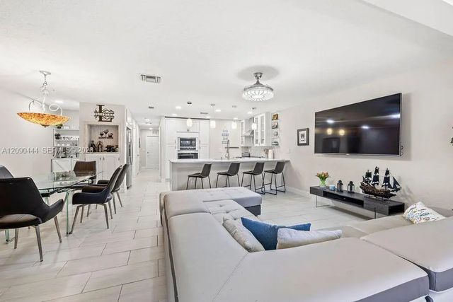 4 of 53 - 4949 N Highway A1a #112, Hutchinson Island, FL