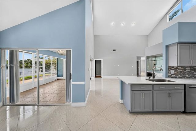 3 of 64 - 20141 Nw 10th Street, Pembroke Pines, FL