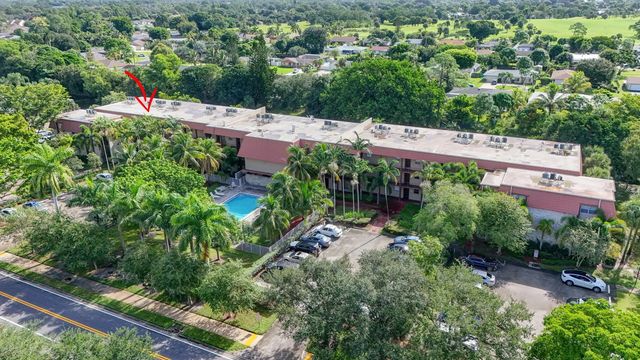 2 of 86 - 120 Sparrow Drive #304, Royal Palm Beach, FL