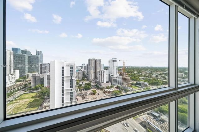 5 of 13 - 175 Sw 7 Street #1911, , FL