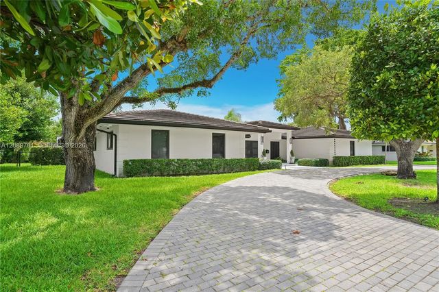 3 of 58 - 7420 Sw 109th Terrace, Pinecrest, FL