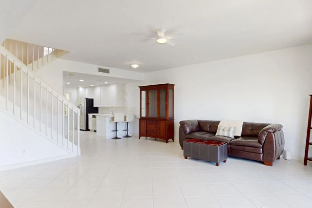 5 of 38 - 2136 Tigris Drive, West Palm Beach, FL
