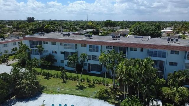 1380 Nw 43rd Terrace #207, Lauderhill