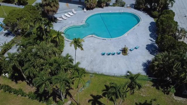 2 of 10 - 1380 Nw 43rd Terrace #207, Lauderhill, FL