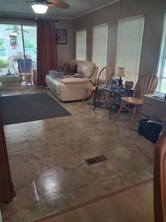 3 of 15 - 8 Novedades, Port St. Lucie, FL