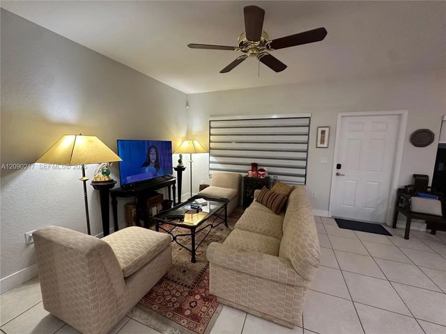 4 of 44 - 4745 N Grand Cypress Circle N, Coconut Creek, FL