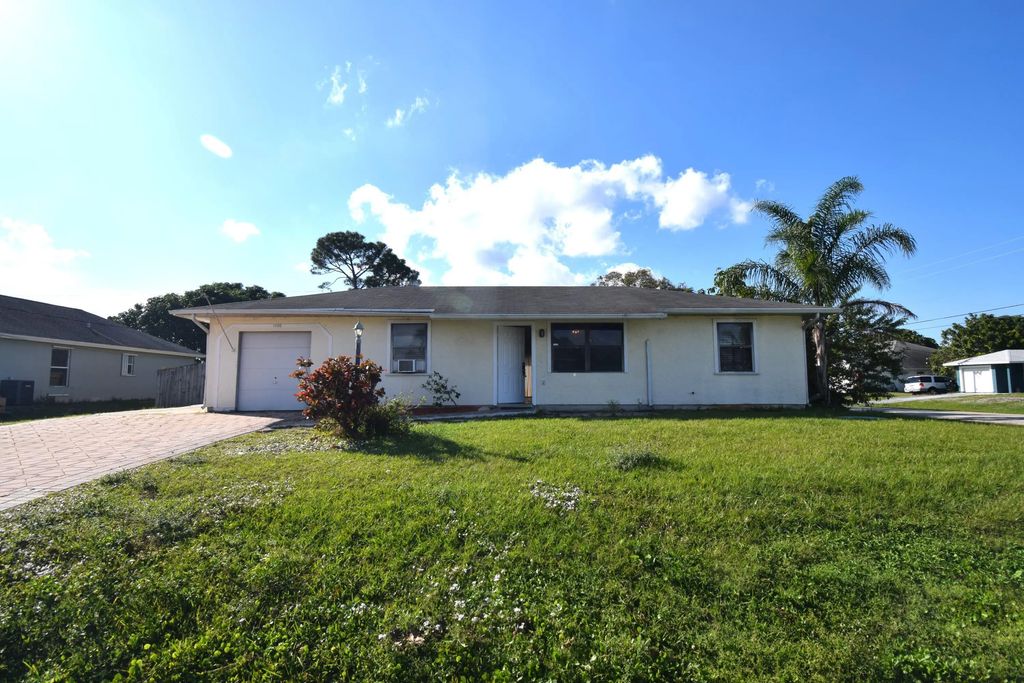 1102 Sw Hibiscus Street, Port St. Lucie