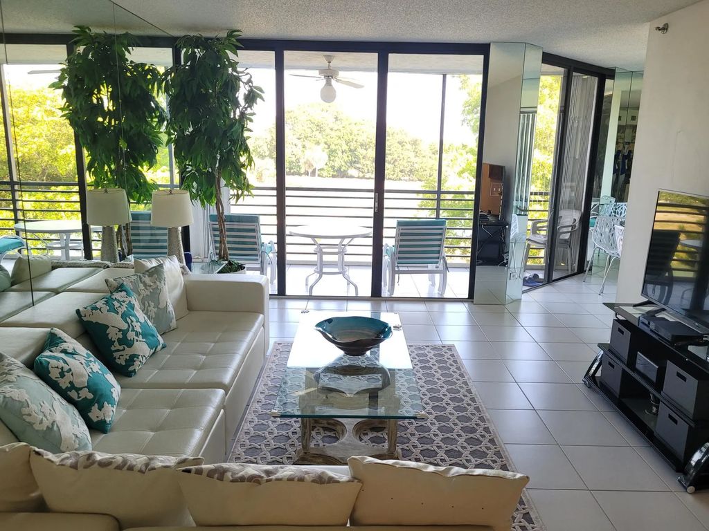 7400 Radice Court, Lauderhill