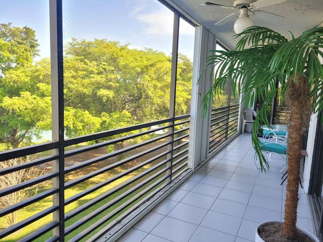 3 of 18 - 7400 Radice Court #403, Lauderhill, FL