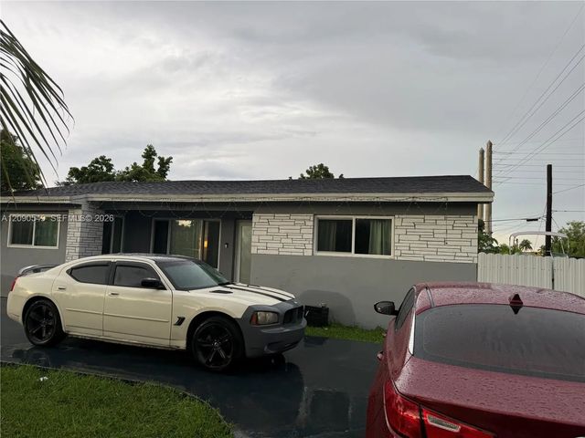 3 of 22 - 6401 Dewey Street, Hollywood, FL