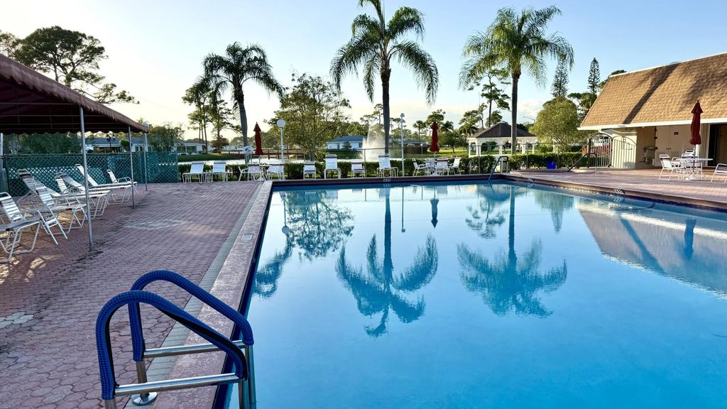 5242 Privet Place #d, Delray Beach