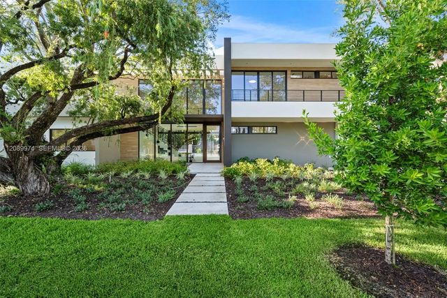 5921 Sw 84th Street, South Miami
