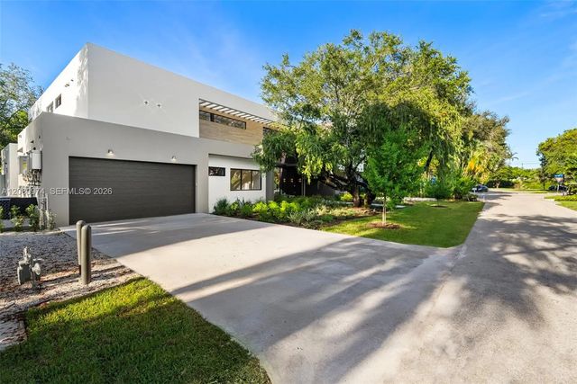 3 of 63 - 5921 Sw 84th Street, South Miami, FL