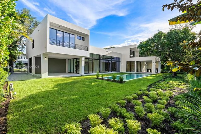 5 of 63 - 5921 Sw 84th Street, South Miami, FL