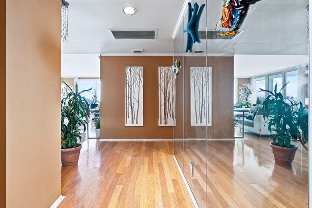 4 of 36 - 2295 S Ocean Boulevard #517, Palm Beach, FL
