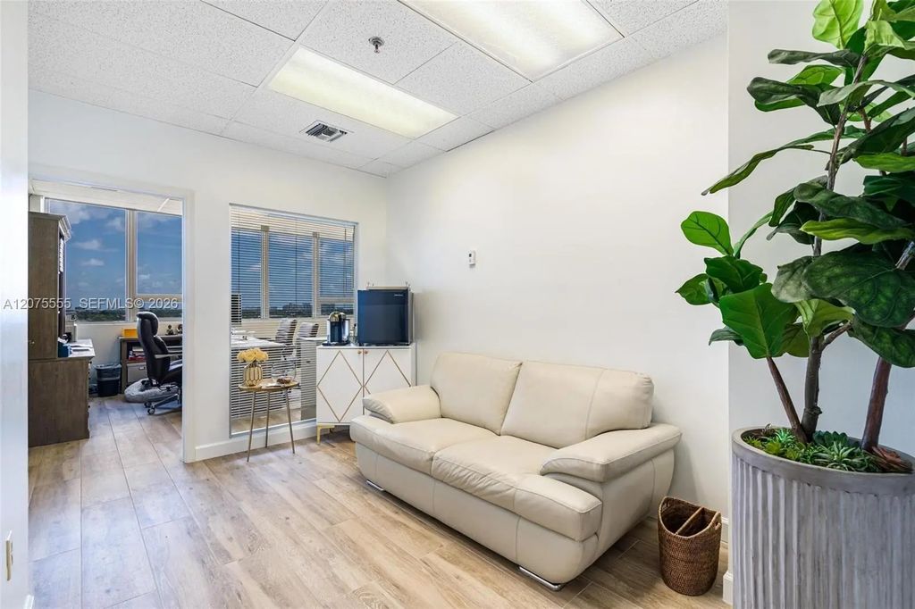 2455 E Sunrise Boulevard #cu9j And Cu9i, Fort Lauderdale