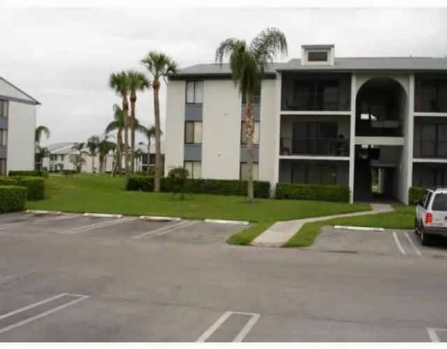 1105 Green Pine Boulevard #c2, West Palm Beach